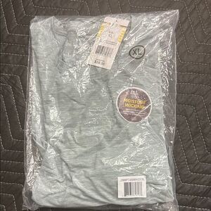 Moisture-Wicking XL Gray Men's Shirt